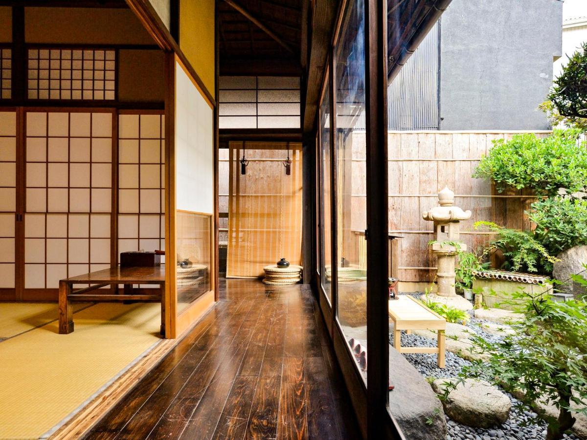 Udatsuya Osaka Esterno foto